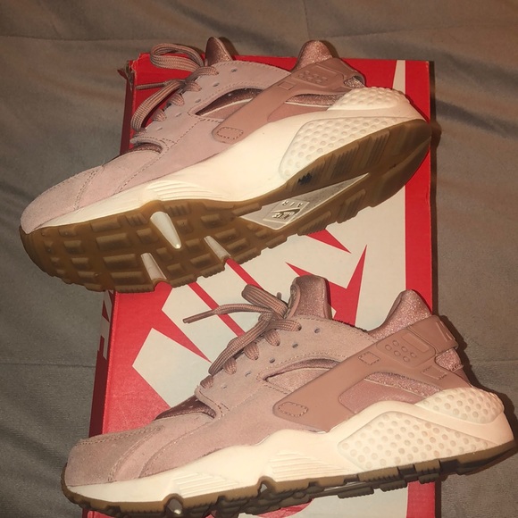 nike huarache run sd particle pink